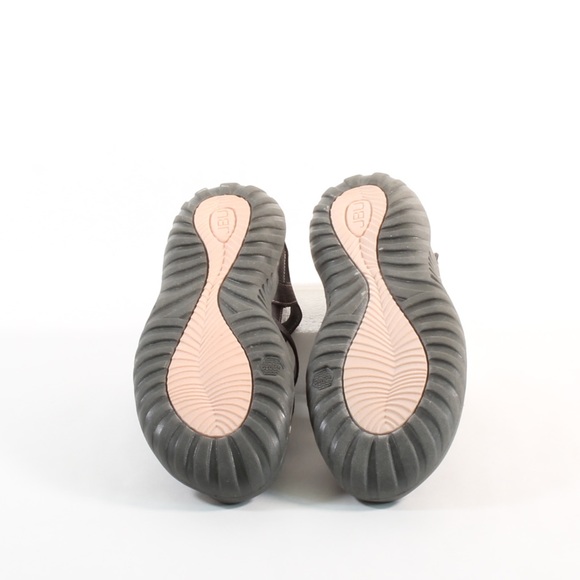 Womenβs JBU All Terrain Traction Everyday Sandals - Picture 8 of 8